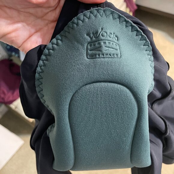 Velocio Foundation Bib Bike Shorts Women's size Medium - Picture 6 of 7